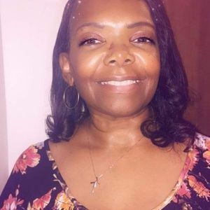 Meet your Posher, Deborah